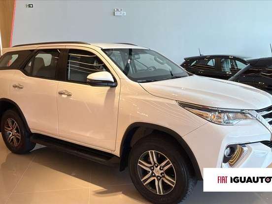TOYOTA-HILUX SW4-2.7 SRV 7 LUGARES 4X2 16V FLEX 4P AUTOMÁTICO TOYOTA-HILUX SW4-2020