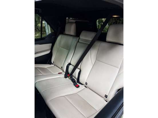 TOYOTA-HILUX SW4-2025