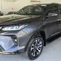 TOYOTA HILUX SW4 2.8 D-4D TURBO DIESEL DIAMOND 7L 4X4 AUTOMÁTICO TOYOTA HILUX SW4 2.8 D-4D TURBO DIESEL DIAMOND 7L 4X4 AUTOMÁTICO