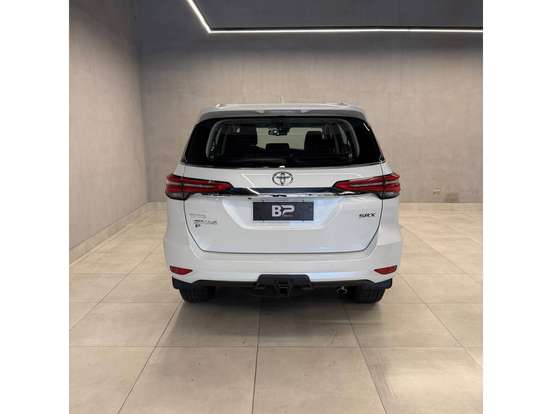 TOYOTA-HILUX SW4-2022