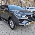 TOYOTA HILUX SW4 2.8 D-4D TURBO DIESEL SRX 4X4 AUTOMÁTICO TOYOTA HILUX SW4 2.8 D-4D TURBO DIESEL SRX 4X4 AUTOMÁTICO