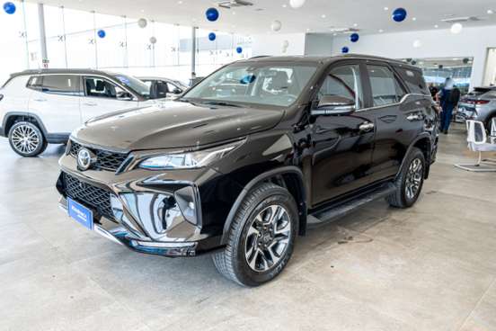 TOYOTA-HILUX SW4-2026