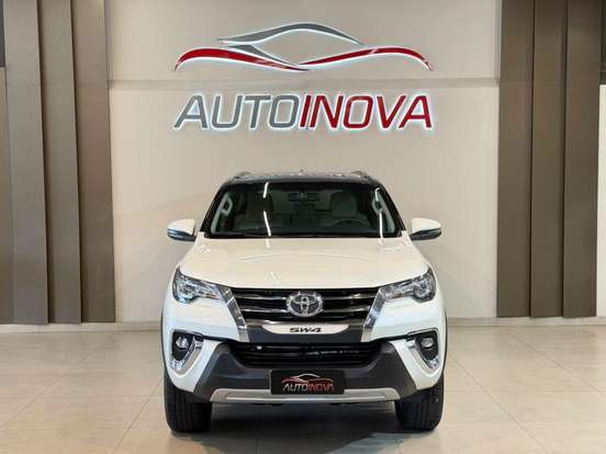 TOYOTA-HILUX SW4-2019