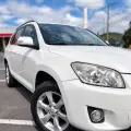 TOYOTA RAV4 2.4 4X2 16V GASOLINA 4P AUTOMÁTICO TOYOTA RAV4 2.4 4X2 16V GASOLINA 4P AUTOMÁTICO