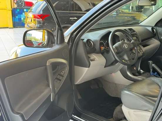 TOYOTA-RAV4-2008