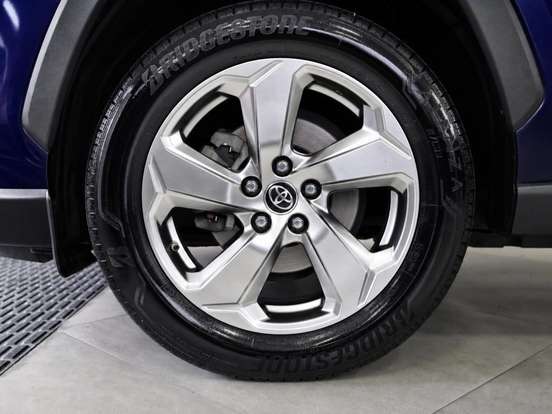TOYOTA-RAV4-2019