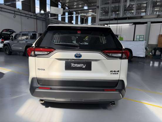 TOYOTA-RAV4-2021