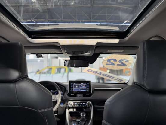 TOYOTA-RAV4-2021