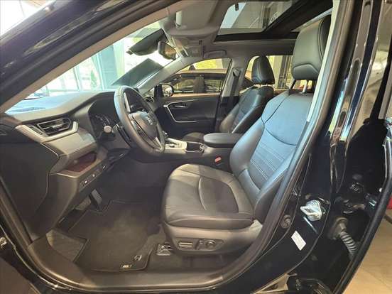 TOYOTA-RAV4-2025