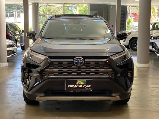 TOYOTA-RAV4-2024