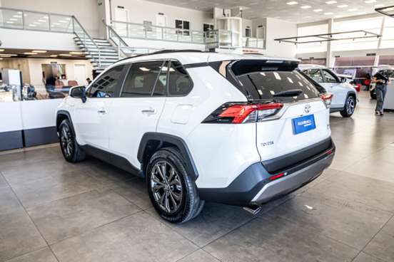 TOYOTA-RAV4-2025