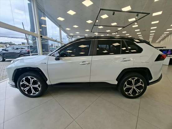 TOYOTA-RAV4-2023