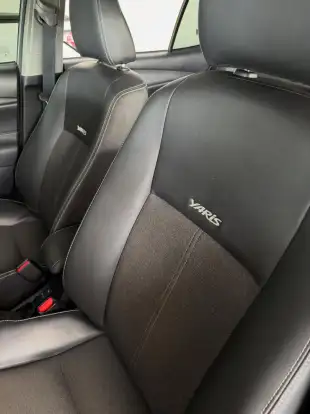 TOYOTA-YARIS-2024