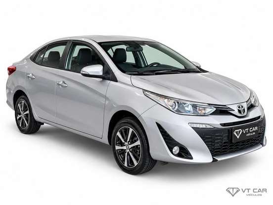 TOYOTA-YARIS-2019