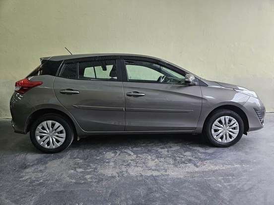 TOYOTA-YARIS-2019