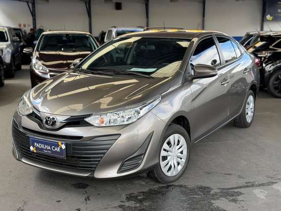 TOYOTA-YARIS-2020