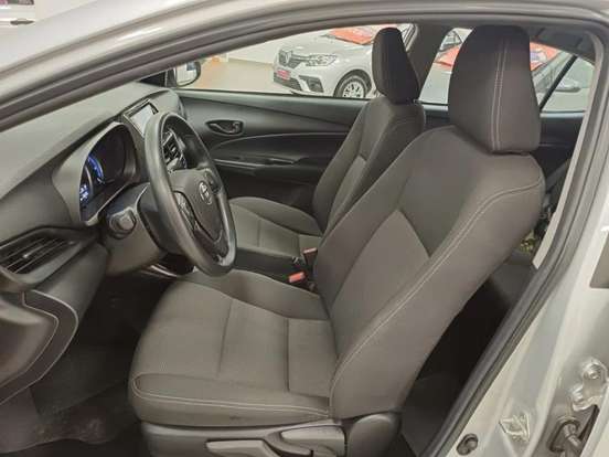 TOYOTA-YARIS-2024