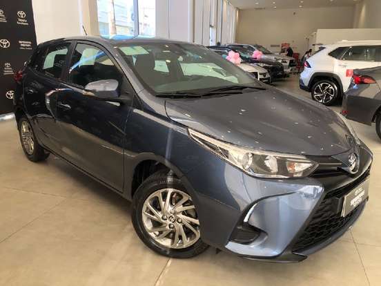 TOYOTA-YARIS-2024