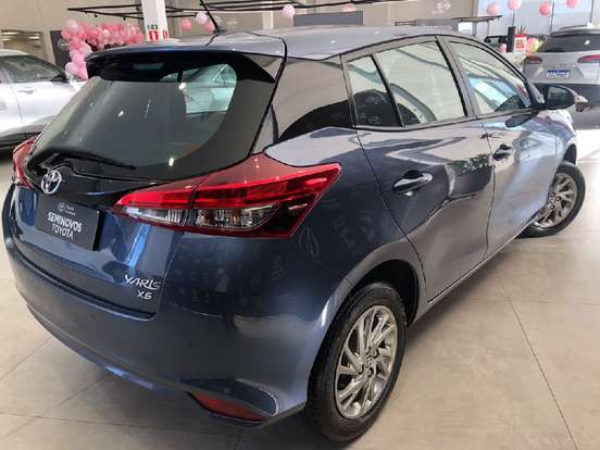 TOYOTA-YARIS-2024