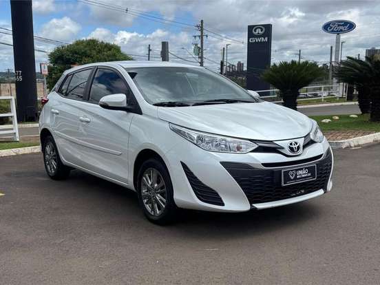 TOYOTA-YARIS-2020