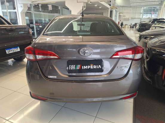 TOYOTA-YARIS-1.5 16V FLEX SEDAN XL PLUS TECH MULTIDRIVE TOYOTA-YARIS-2019