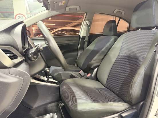 TOYOTA-YARIS-1.5 16V FLEX SEDAN XL PLUS TECH MULTIDRIVE TOYOTA-YARIS-2019