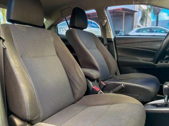 TOYOTA-YARIS-2021