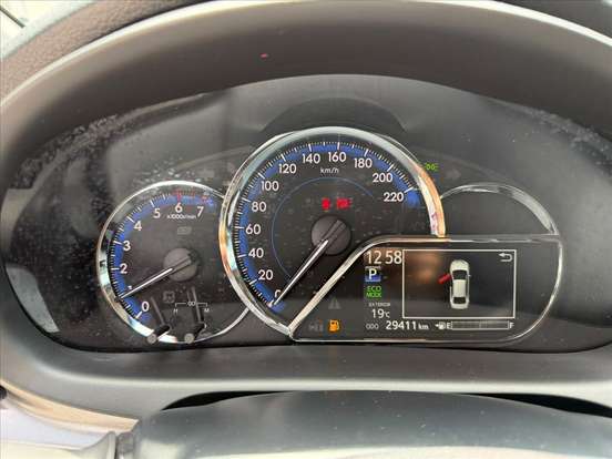TOYOTA-YARIS-2024