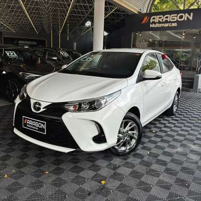 TOYOTA-YARIS-2024
