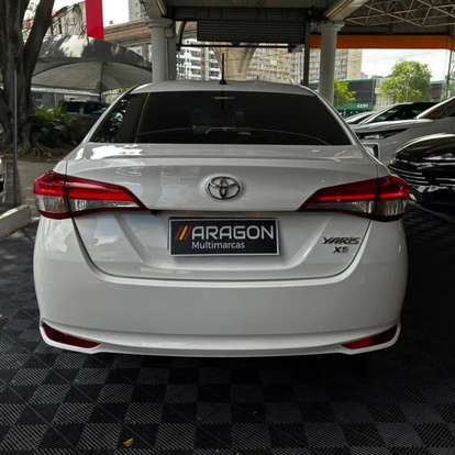 TOYOTA-YARIS-2024