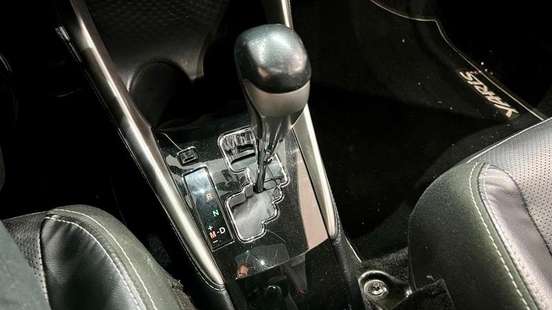 TOYOTA-YARIS-2018