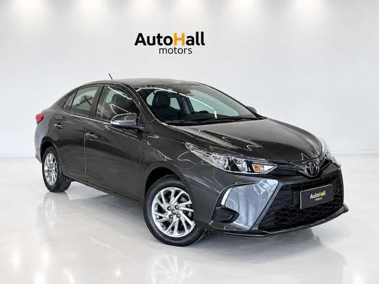 TOYOTA-YARIS-2022