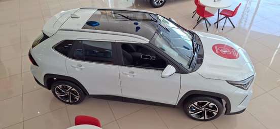 TOYOTA-YARIS CROSS-2026