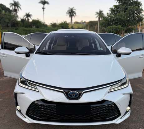 TOYOTA-COROLLA-2023