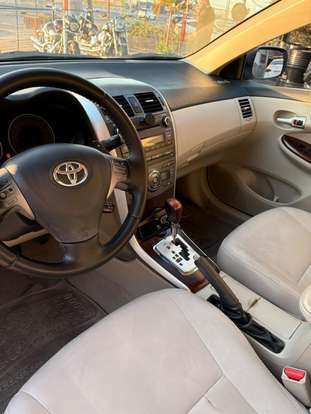 TOYOTA-COROLLA-2013