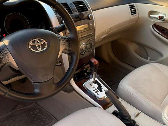 TOYOTA-COROLLA-2.0 ALTIS 16V FLEX 4P AUTOMÁTICO TOYOTA-COROLLA-2013