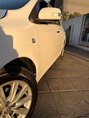 TOYOTA-COROLLA-2013