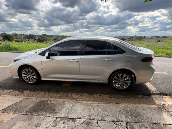TOYOTA-COROLLA-2021