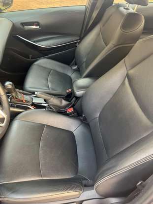 TOYOTA-COROLLA-2024