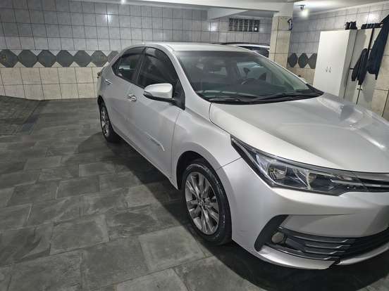 TOYOTA-COROLLA-2018