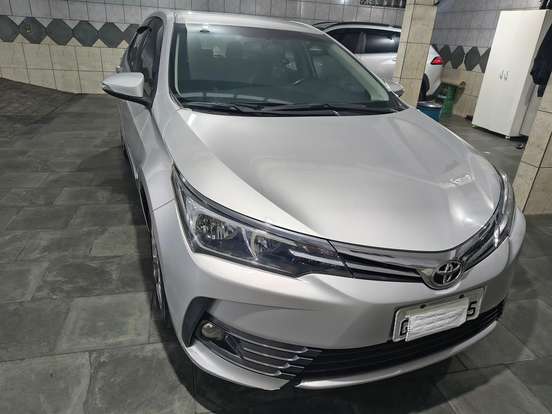 TOYOTA-COROLLA-2018