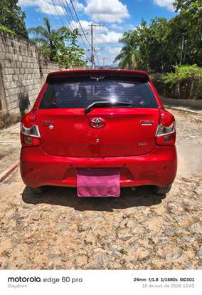 TOYOTA-ETIOS-2014