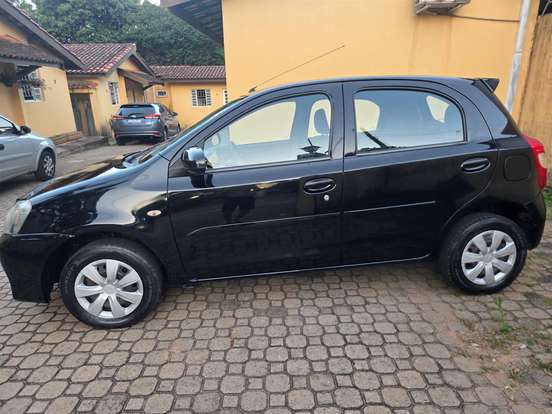 TOYOTA-ETIOS-2014