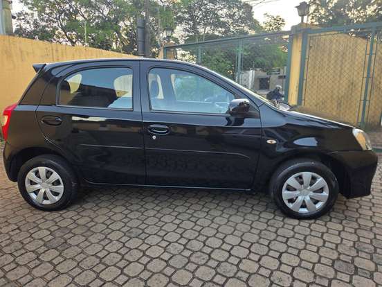 TOYOTA-ETIOS-2014