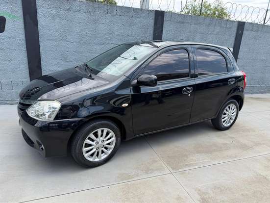 TOYOTA-ETIOS-1.5 XLS 16V FLEX 4P MANUAL TOYOTA-ETIOS-2012