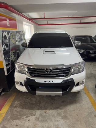 TOYOTA HILUX 2.5 STD 4X4 CD 16V TURBO DIESEL 4P MANUAL