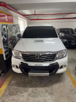 TOYOTA-HILUX-2008