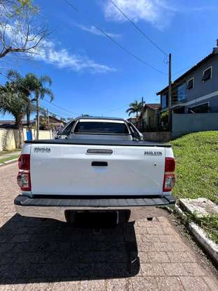 TOYOTA-HILUX-2013