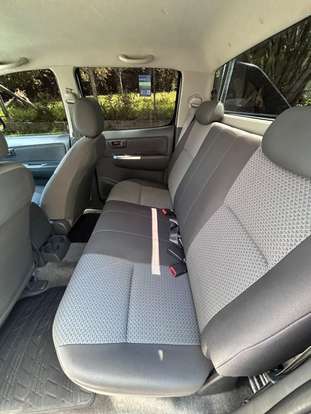 TOYOTA-HILUX-2013