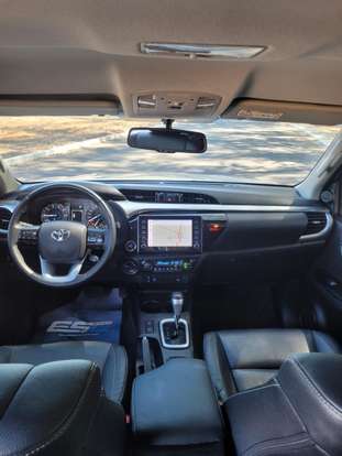 TOYOTA-HILUX-2022
